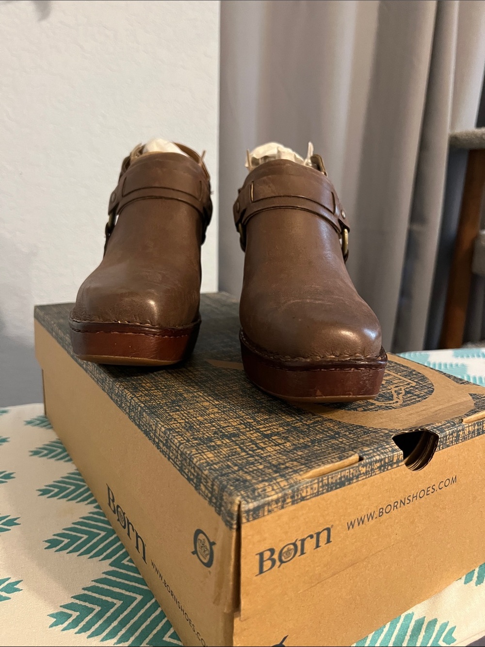 NWT Born Brown Leather Slingback Clog with Brass Ring Size 8 - Picture 14 of 14